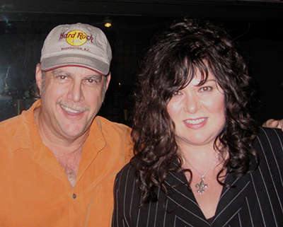 Off The Record w/uncJoe and Ann Wilson of Heart 400x321px