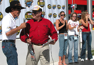 Nascar Auto Racing Camps on Nascar Nextel Cup Pop Secret 500 Grand Marshall