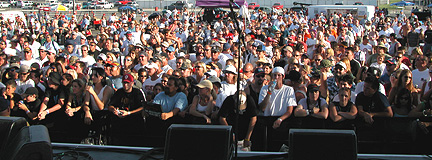 Concert crowd shot #1.