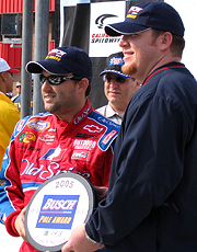 Tony Stewart receiving Busch Pole Award.