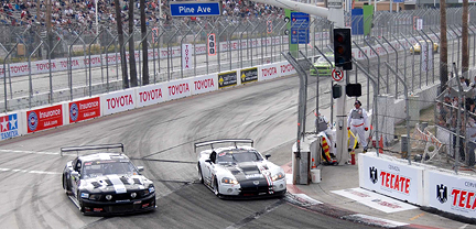 The big cars entering Turn 6.